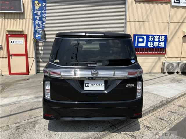 2014 Nissan Elgrand