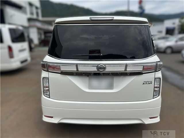 2016 Nissan Elgrand