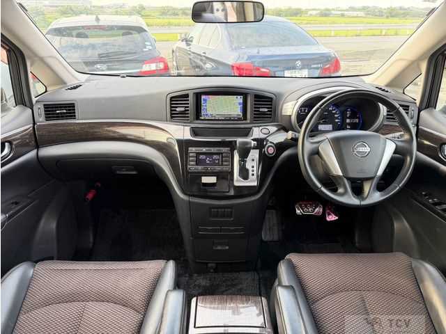 2011 Nissan Elgrand