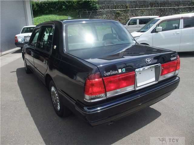 2015 Toyota Crown