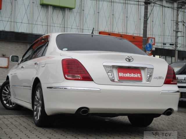 2004 Toyota Crown Majesta