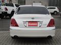 2004 Toyota Crown Majesta