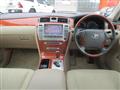 2004 Toyota Crown Majesta