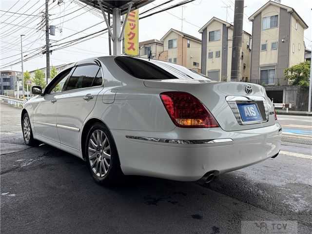 2006 Toyota Crown Majesta