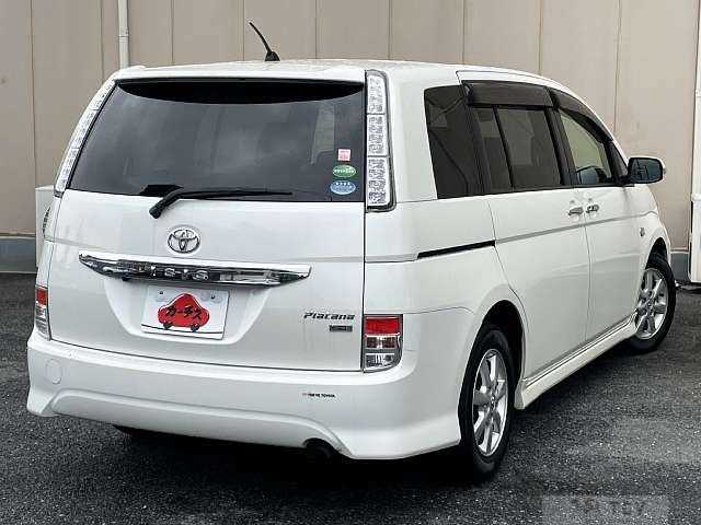 2012 Toyota Isis
