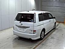2013 Toyota Isis