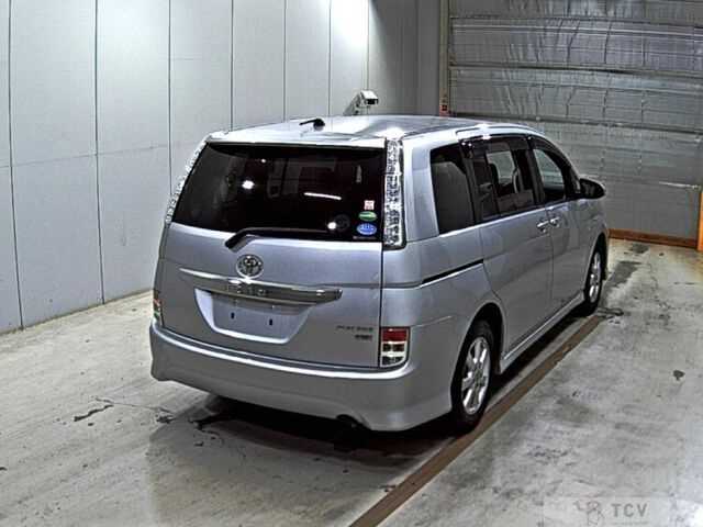 2014 Toyota Isis