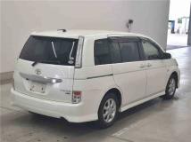 2012 Toyota Isis