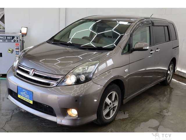 2011 Toyota Isis