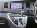 2013 Toyota Isis