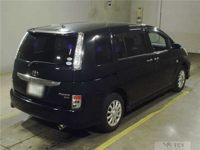 2011 Toyota Isis