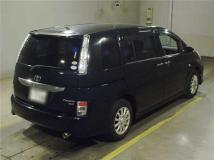 2011 Toyota Isis