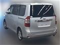 2012 Toyota Noah