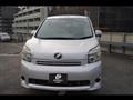 2009 Toyota Voxy