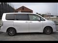 2009 Toyota Voxy