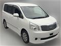 2013 Toyota Noah