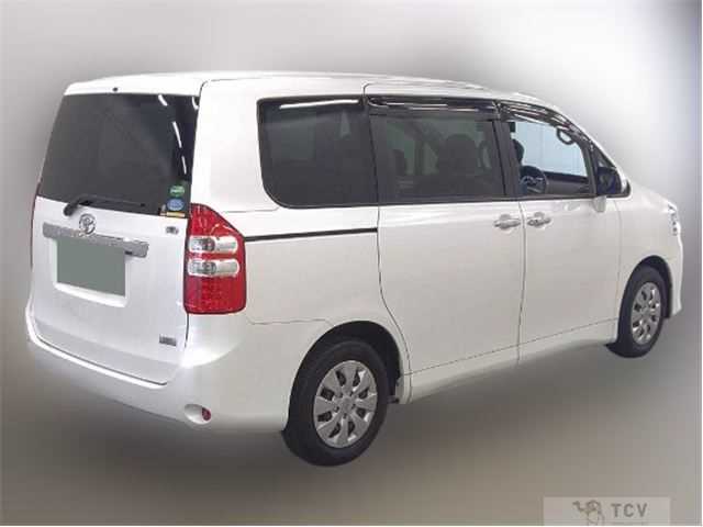 2012 Toyota Noah