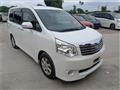 2012 Toyota Noah