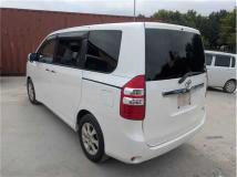 2012 Toyota Noah