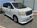 2010 Toyota Noah