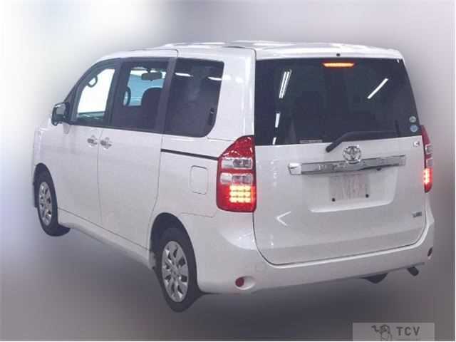 2012 Toyota Noah