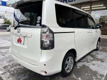 2009 Toyota Voxy