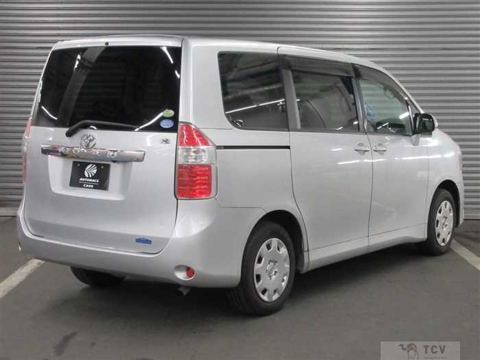 2007 Toyota Noah