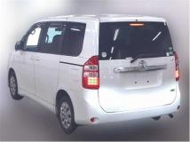 2013 Toyota Noah