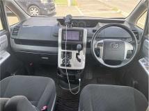 2013 Toyota Noah