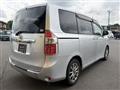 2009 Toyota Noah
