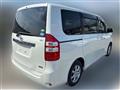2013 Toyota Noah
