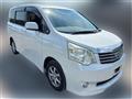 2013 Toyota Noah