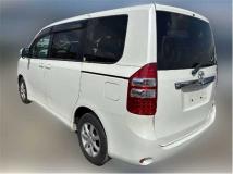 2013 Toyota Noah
