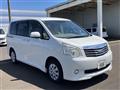 2011 Toyota Noah