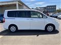 2011 Toyota Noah
