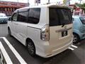 2011 Toyota Voxy