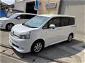 2007 Toyota Voxy