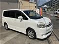 2007 Toyota Voxy