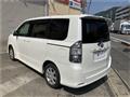 2007 Toyota Voxy