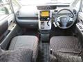 2007 Toyota Voxy
