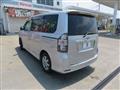 2007 Toyota Voxy