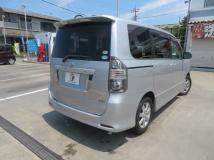 2007 Toyota Voxy
