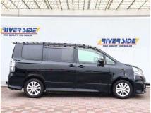 2012 Toyota Noah