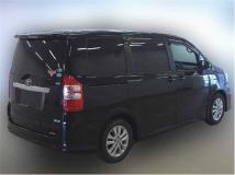 2013 Toyota Noah