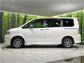 2009 Toyota Voxy