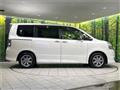 2009 Toyota Voxy