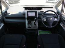 2009 Toyota Voxy