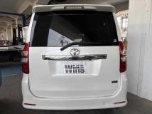 2013 Toyota Voxy