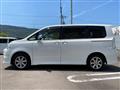 2009 Toyota Voxy