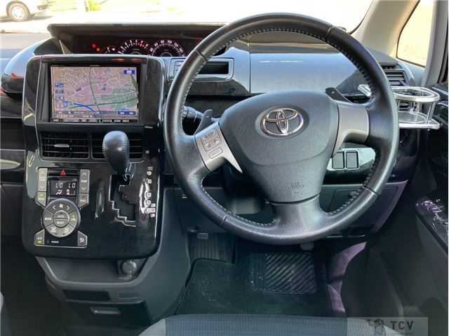 2010 Toyota Voxy